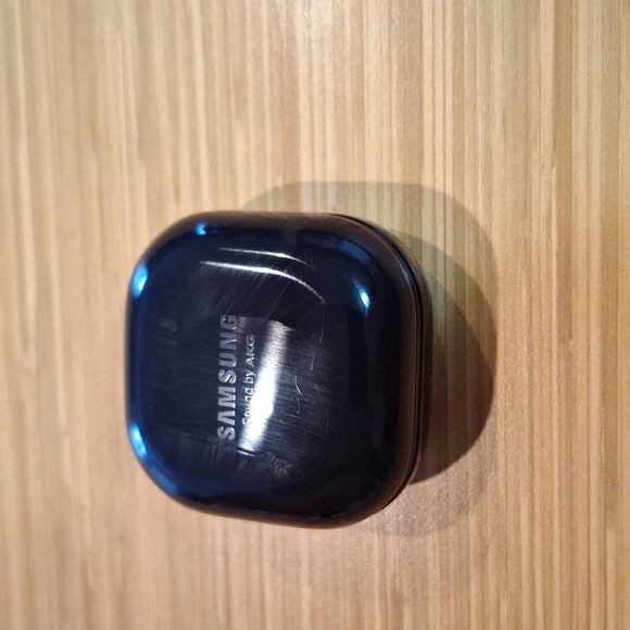 Samsung Galaxy Buds Live - Picture 2 of 2